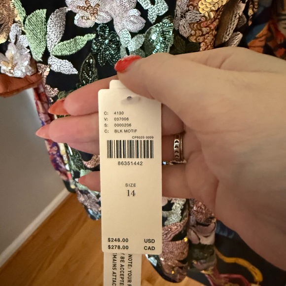 BNWT Anthropologie V-Neck Floral Embroidered Sequin Mini Dress Black Motif - Picture 6 of 6